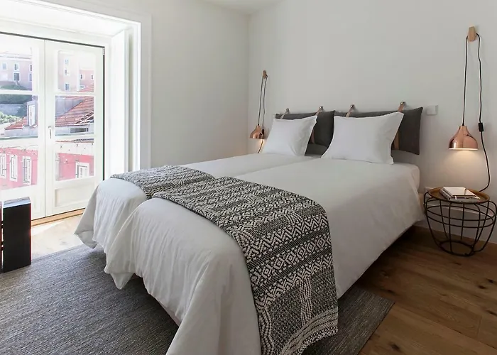 Flh Restauradores Luxus Flat